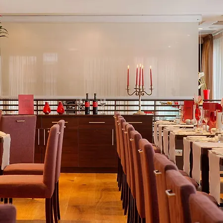 Nh Collection Giustiniano Otel